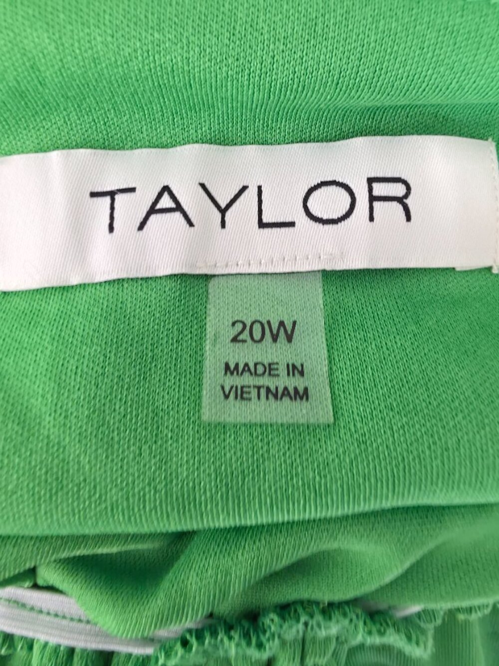 Taylor Green Abstract Maxi Dress 20W Flutter Sleeve Ruffle Tie Waist NWT - Picture 4 of 7